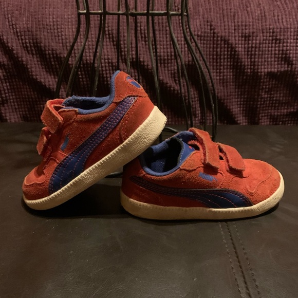 🌈BOGO 50% off🌈 Red w Blue Stripe Pumas, Velcro, Loved But GUC! Baby 7 - Picture 4 of 6
